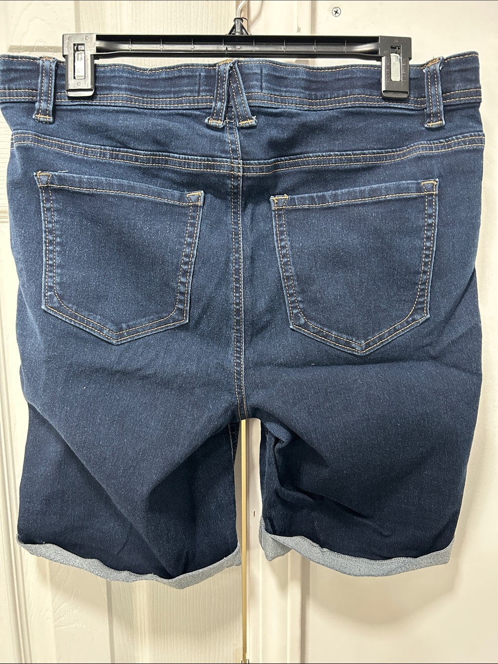 Dark Blue Denim Rolled-Hem Jean Shorts for Women - Picture 4 of 4